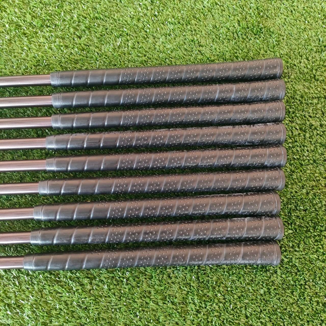 ชุดเหล็ก MASTERFIT ของใหม่!! มีเหล็ก 3-9 เเละ PW SW ก้าน MASTER FIT FLEX R เป็นชุดเหล็ก FORGED CAVITY ซึ่งปกติจะใช้วัสดุ FORGED เยอะมาก!! ไม้กอล์ฟมือหนึ่ง ของแท้ BY NakaraLuxurious