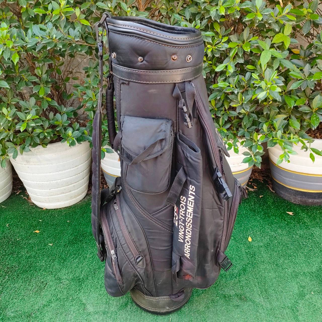 ถุงกอล์ฟ 23e VINGT-TROIS ARRONDISSEMENTS มือสอง