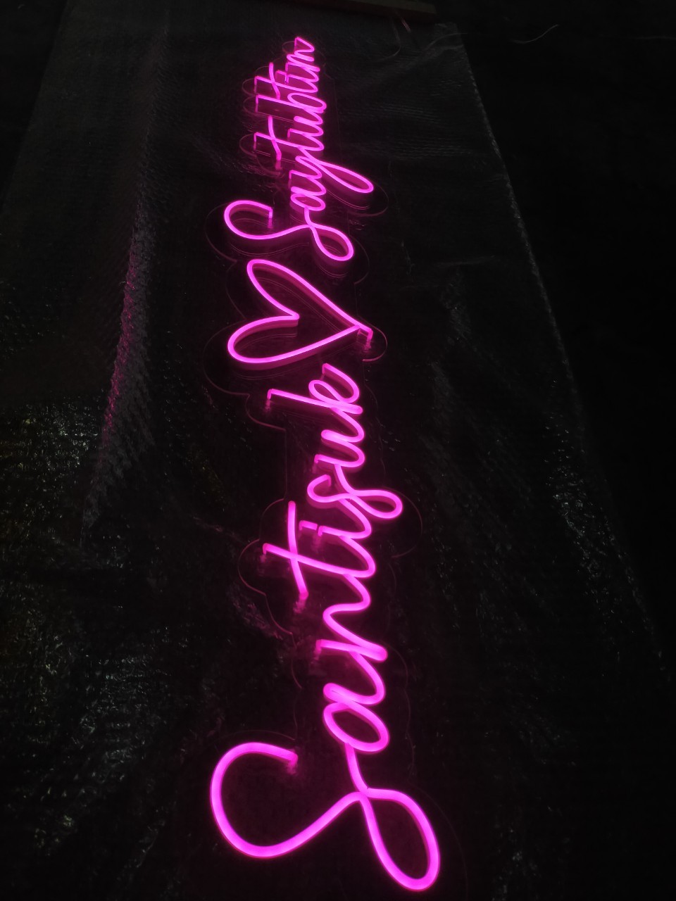 ไฟนีออน เฟค