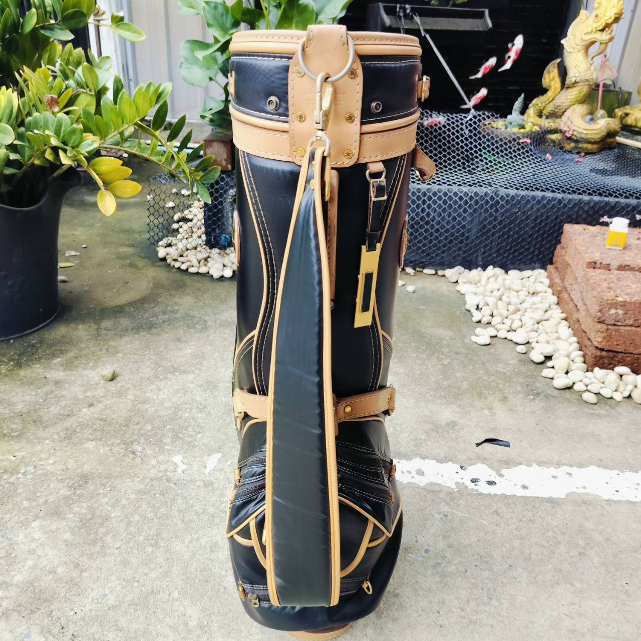 ถุงกอล์ฟ HONMA หนังแท้ มือสอง MADE IN JAPAN สวยคลาสสิคมากๆ