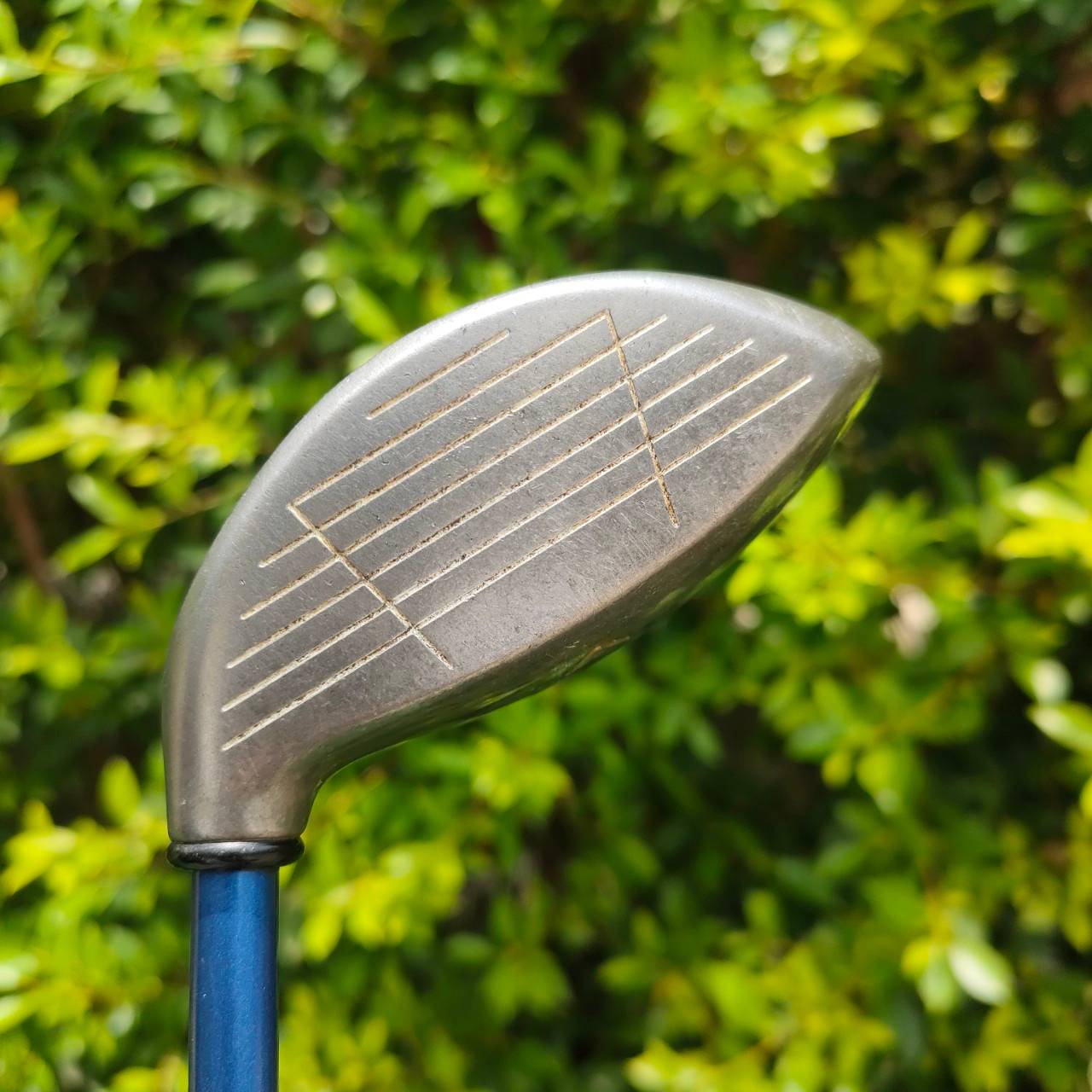 FW7 CALLAWAY BIG BERTHA WAR BIRD เป็นตัว HEAVEN WOODS ตีแทนเหล็กยาว ตีง่ายมากๆ เป็นไฮบริดยุคแรก ซึ่งจะตีง่าย มากกว่าไฮบริดในปัจจุบันมาก และตรงกว่ามาก เหนื่องจากเป็น FW จะ MOI สูงมากๆ