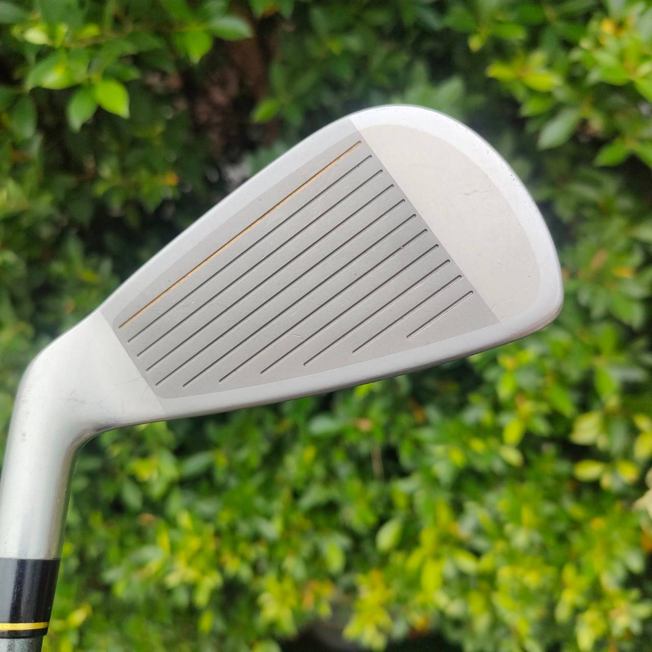 ชุดเหล็ก MIZUNO PRESAGE มีเหล็ก 3-9 เเละ PW SW FW ก้าน D-D NAVIGATION FLEX R เป็นชุดเหล็กหน้าเด้ง!! พรีเมี่ยมญี่ปุ่น ตีได้ไกลกว่าปกติและยังมีถ่วงทังสเตนดึงจุด CG ต่างๆ สภาพสวยมาก!! ไม้กอล์ฟมือสอง ของแท้ BY NakaraLuxurious