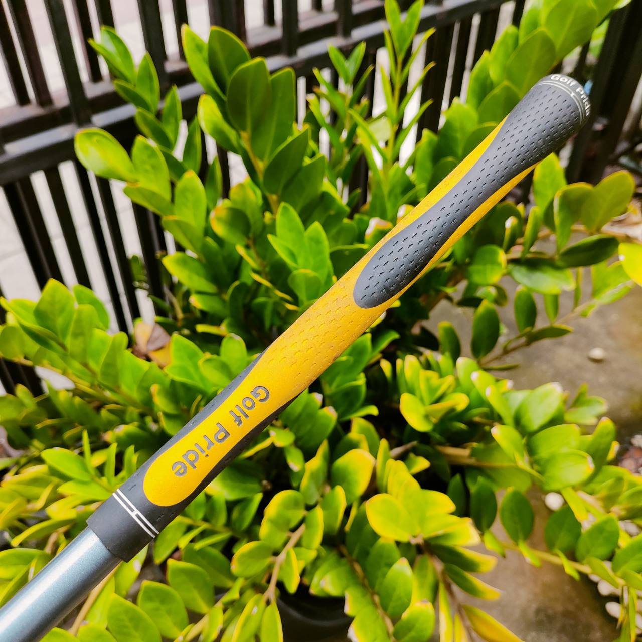 Driver Taylormade r5 XL DRAW หัวใหญ่ 460CC ตีโดนง่ายมาก ไม้กอล์ฟพรีเมี่ยมมือสอง ของแท้ By NakaraLuxurious