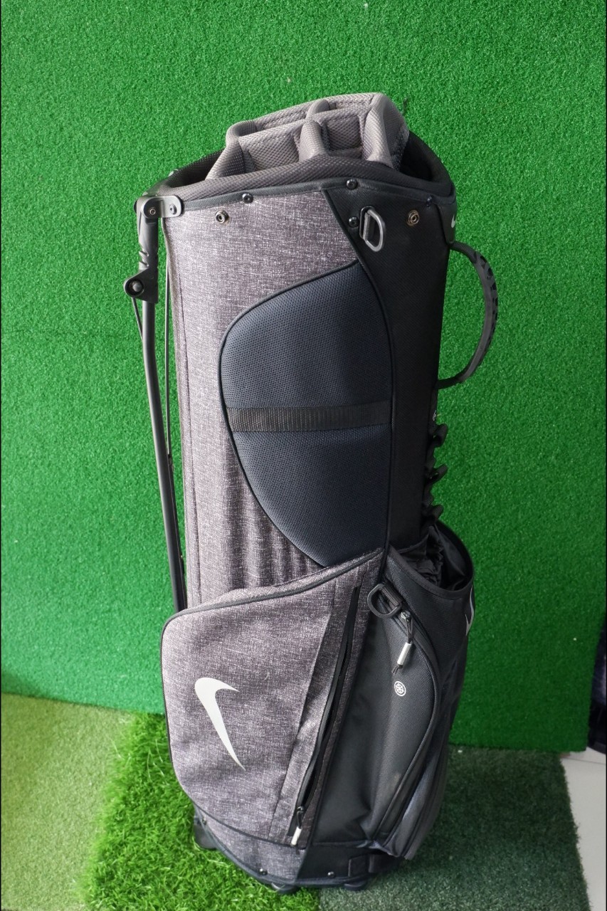 ถุงกอล์ฟมือสอง NIKE สีเทา