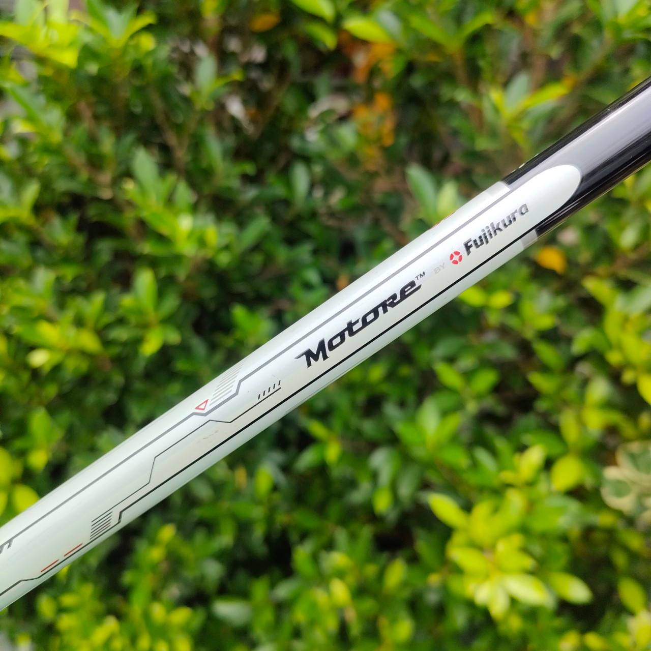HYBRID 4 TAYLORMADE RESCUE ก้าน FUJIKURA MOTORE FLEX R องศา 21 เป็นตัว Rescue ที่ดีสมบูรณ์ที่สุด ของ taylormade ครับ