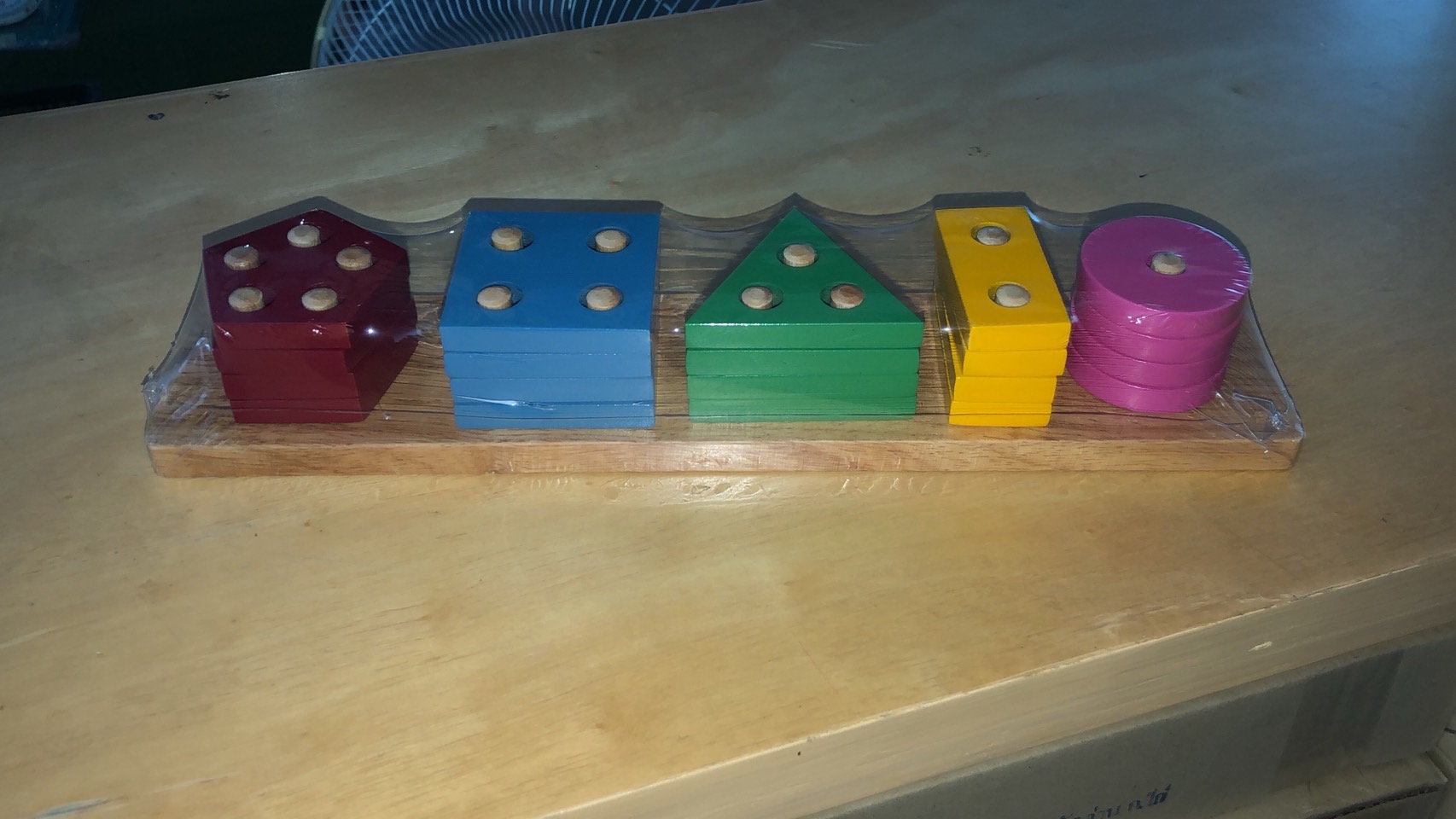 กระดานจำแนกจำนวน,จำนแนกรูปทรงเรขาคณิตใส่รู ของเล่นไม้, ของเล่นเสริมพัฒนาการ, ของเล่นเด็กอนุบาล, สื่อการสอนเด็กอนุบาล