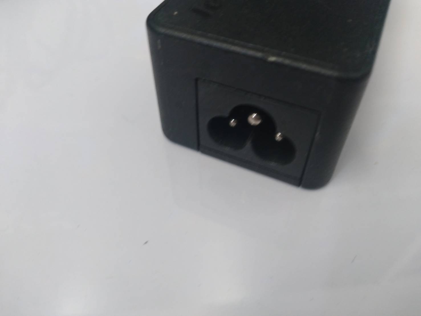 Lenovo 45N0297 45N0492 ThinkPad Laptop AC Power Adapter 45W 20V 2.25A