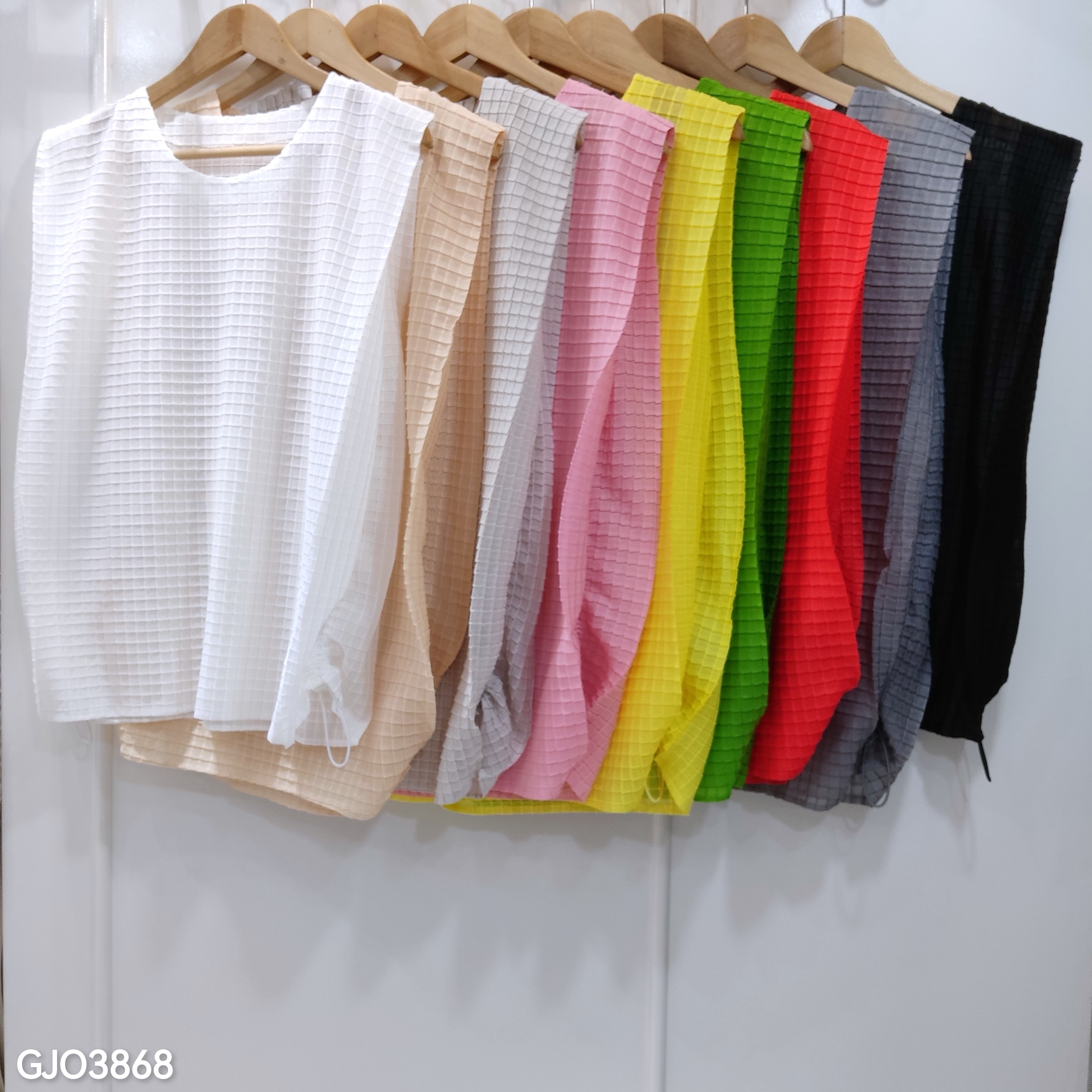 ปรับราคาลง20%!! 2MUAY รุ่น GJO3868 เสื้อพลีททรง OVER SIZE ปรับขนาดได้ SLEEVELESS SQUARE PLEATED TOP 9 สี FREE SIZE