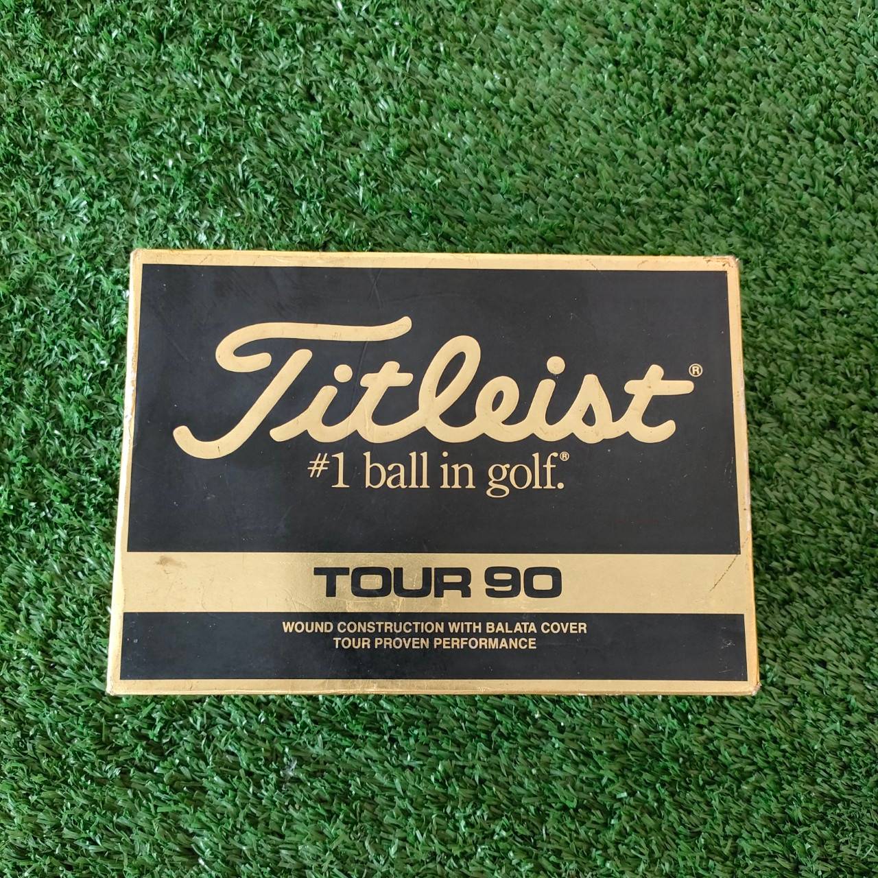 ลูกกอล์ฟ TITLELIST TOUR 90 ลูกใหม่ 1 กล่อง 1 โหล