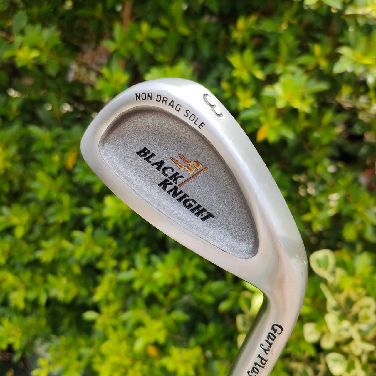 ชุดเหล็ก BLACK KNIGHT GARY PLAYER มีเหล็ก 3-9 เเละ PW SW ก้าน ALDILA FLEX MID ตีง่ายๆ และ คมมากๆ สปินเต็มที่ สภาพนางฟ้า เหมือนของใหม่!! ไม้กอล์ฟมือสอง ของแท้ BY NakaraLuxurious