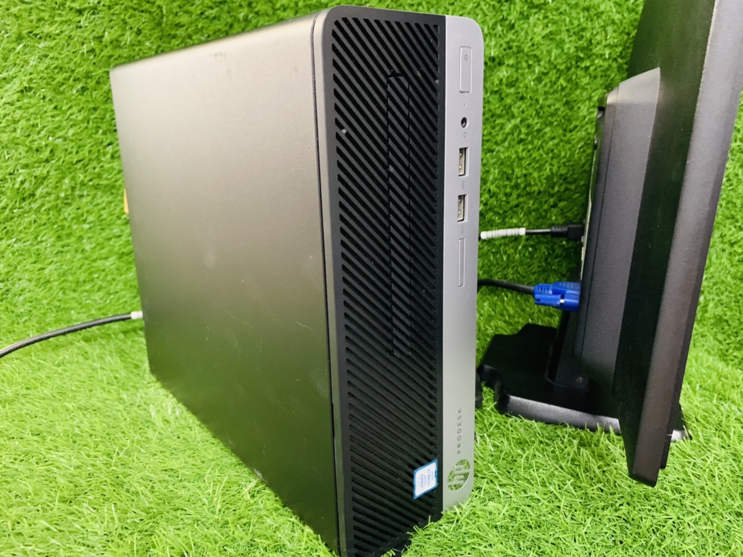 HP ProDesk 400 G4 SFF พร้อม Monitor 20 inch คอม พิวเตอร์แบบตั้งโต๊ะ พร้อมใช้งาน