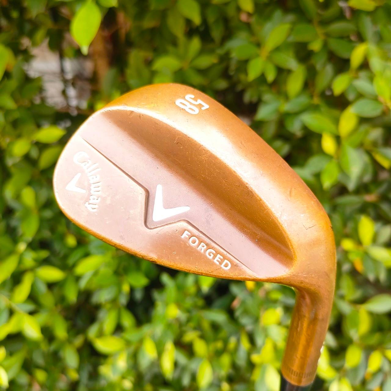 WEDGE CALLAWAY V FORGED COPPER องศา 58 ก้าน DYNAMIC GOLD S200 เป็นสุดยอด FORGED ทองแดง วัสดุที่หายากมาก ในยุคนี้ ฟีลลิ่งที่จะไม่ได้จาก WEDGE ตัวไหน ทั้งนุ่มมากๆ คมมากๆ และแม่นยำจัดๆ ทีเด็ด!!! ไม้กอล์ฟมือสอง ของแท้ BY NakaraLuxurious