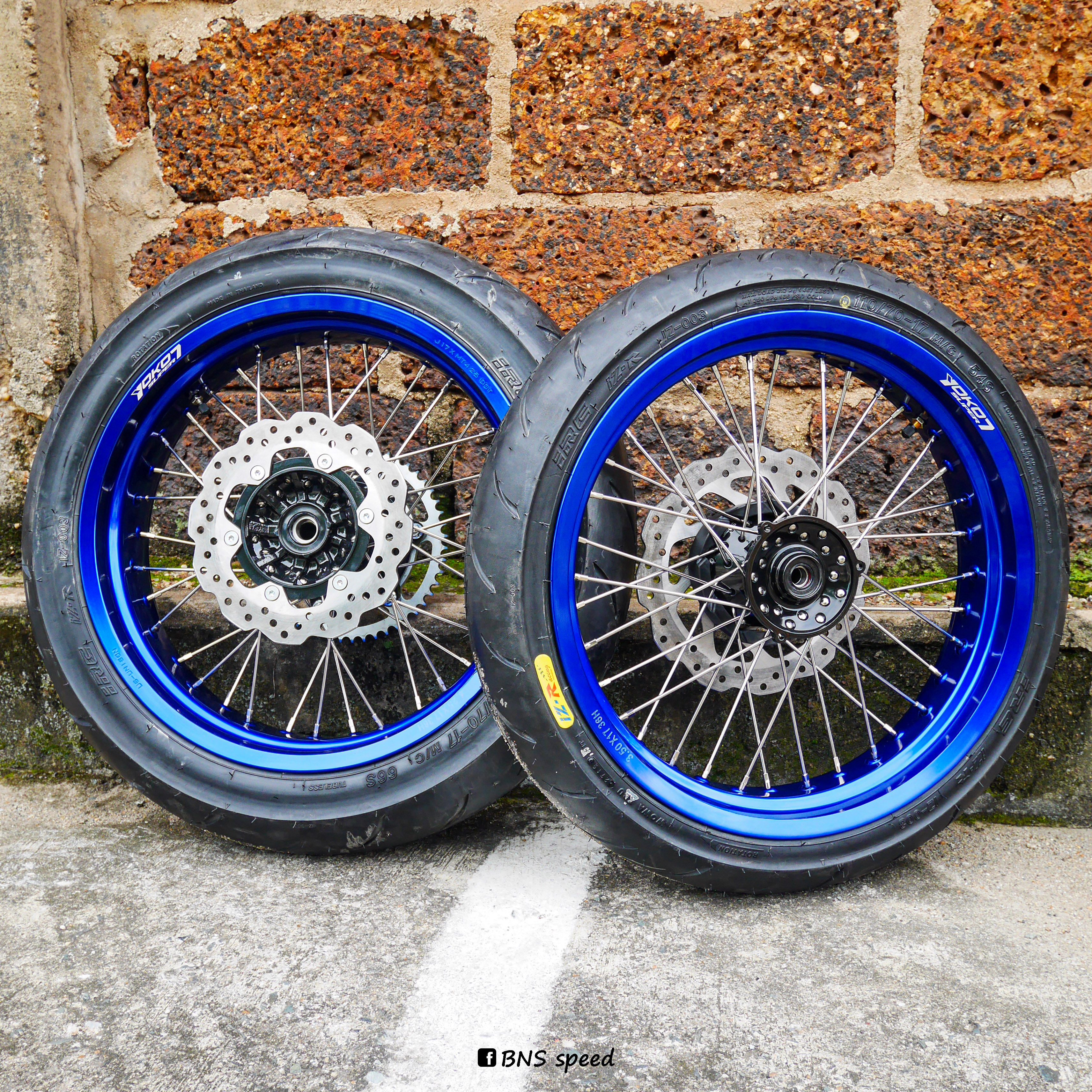 ชุดล้อโมตาด WR155R พร้อมยาง IRC IZS