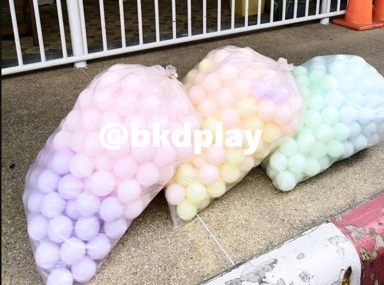 ลูกบอลพาสเทลสีอ่อน ลูกบอลบ่อบอล 7.5 ซม. ลูกบอลเลือกสีได้ สีละ100 ลูก ลูกบอลบ้านบอล ลูกบอลพลาสติกหนา ทนทาน สีสดสวย ผลิตในไทย ของเล่น พร้อมส่ง