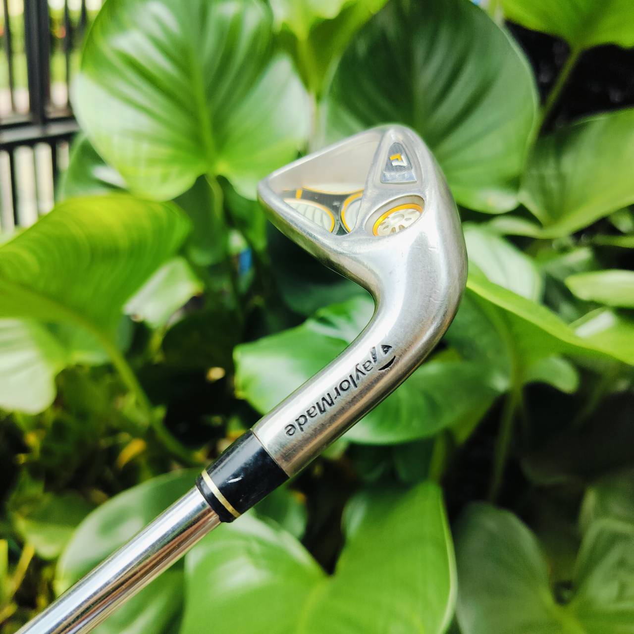ชุดเหล็ก Taylormade R7 Draw ก้าน เหล็กน้ำหนักเบา 90 กรัม FLEX R วางหมุดน้ำหนักไว้พิเศษ ไม้กอล์ฟพรีเมี่ยมมือสอง ของแท้ By NakaraLuxurious