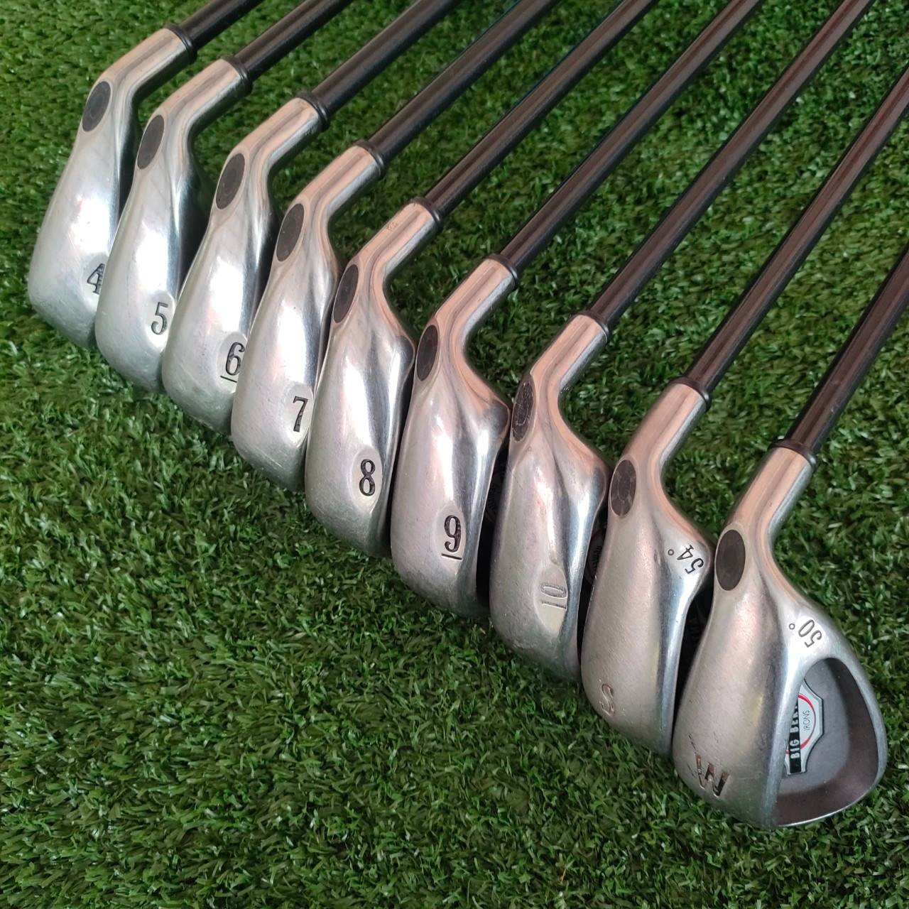 ชุดเหล็ก CALLAWAY BIG BERTHA มีเหล็ก 4-10 เเละ SW W ก้าน RCH 75 i FLEX R ตีง่ายมากๆเพราะใบใหญ่ Cavity ลึกมากๆ ก้านเจาะทะลุ ทุกชิ้น ได้ความรู้สึกดีมาก ท่านที่หาเหล็กตีง่ายๆ คุณภาพ ระดับมาตรฐาน ไม่อยากใช้เหล็กจีน ต้องชุดนี้เลยครับ พลาดไม่ได้ ตีดีมากๆครับ