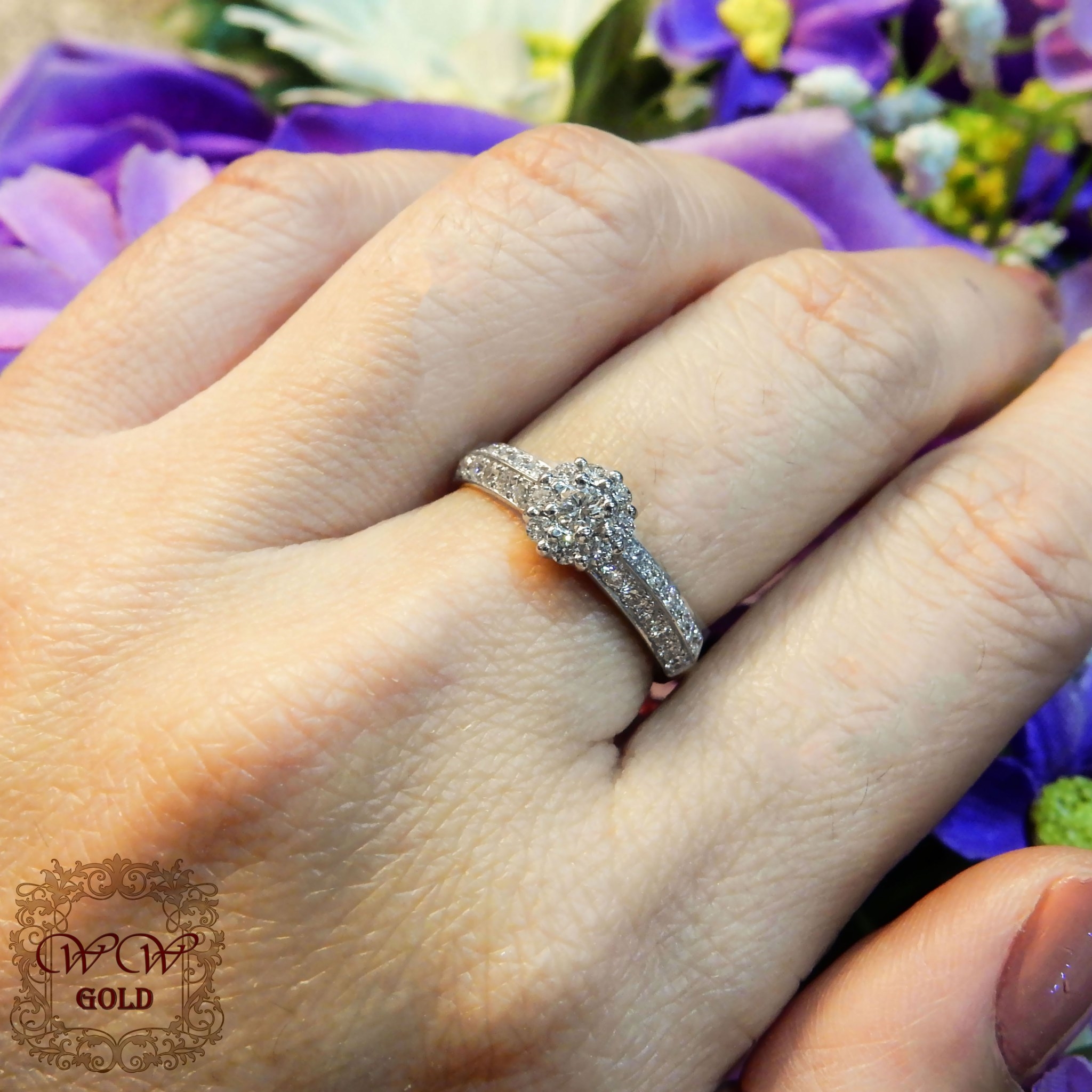 แหวนประกบดีไซน์ดอกไม้ ก้าน 2 แถว (เพชรเบลเยียมแท้)