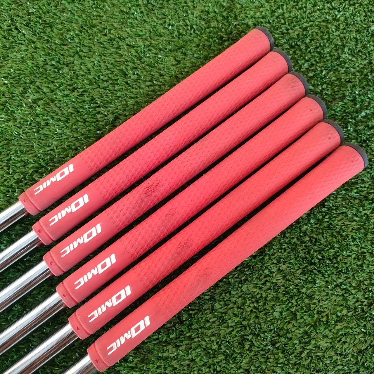 ชุดเหล็ก TITLEIST ก้าน PROJECT X 5.5 ทั้งชุด กริพ IOMIC ทั้งชุด!! เป็นชุดที่รวมกันหลาย AP เพื่อความตีง่ายและคม ในเหล็กยาว มาจนถึงเหล็กสั้น ฟิตติ้งก้านเดียวกันหมด สวิงเวทเดียวกันหมดทั้งชุด!! ไม้กอล์ฟมือสอง ของแท้ BY NakaraLuxurious