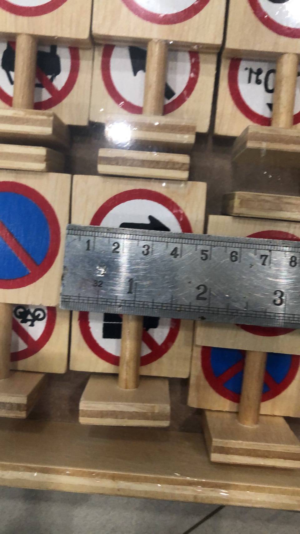 ชุดป้ายเครื่องหมายจราจร (ป้ายบังคับ) , ป้ายจราจร ของเล่นไม้, ของเล่นเสริมพัฒนาการ, ของเล่นเด็กอนุบาล, สื่อการสอนเด็กอนุบาล