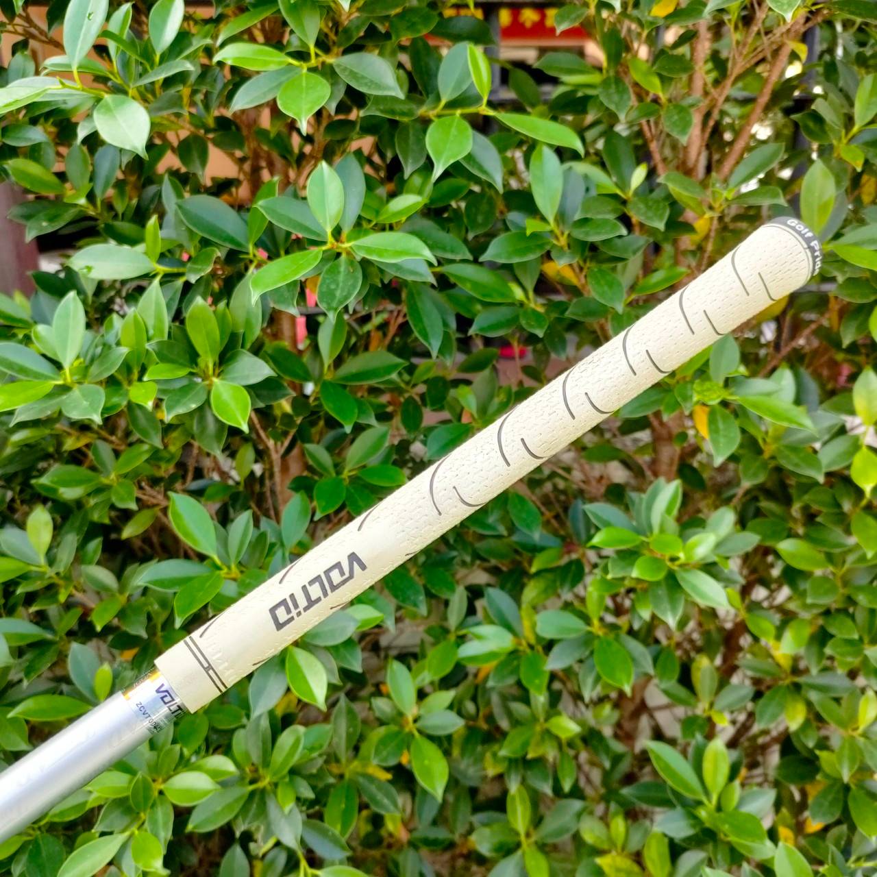 DRIVER VOLTIO II G องศา 10 ก้าน TOUR AD KT-5 FLEX R รุ่นนี้เป็นรุ่น G ที่คอมีออฟเซท กันลูดเฟสออกขวา ตีตรงมากๆ