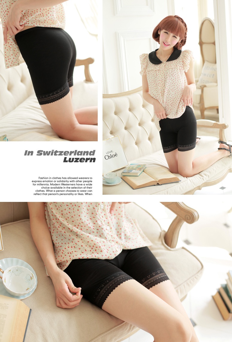 กางเกงซับในขาสั้น ลายดอกไม้ที่ขอบ ผ้าไหมลื่นๆ เหมือนแบบ สีดำ ไซส์ M