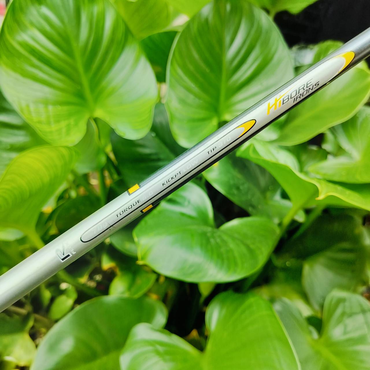 UT6 CLEVELAND Hi-BORE องศา 30 ก้านเดิม FLEX R เป็นไม้ที่ใช้ตีแทนเหล็กยาว ใช้ตีแทนเหล็ก 6 ได้เลย จะตีง่ายกว่ามากๆ ลูกลอยง่าย ไม้กอล์ฟพรีเมี่ยมมือสอง ของแท้ By NakaraLuxurious