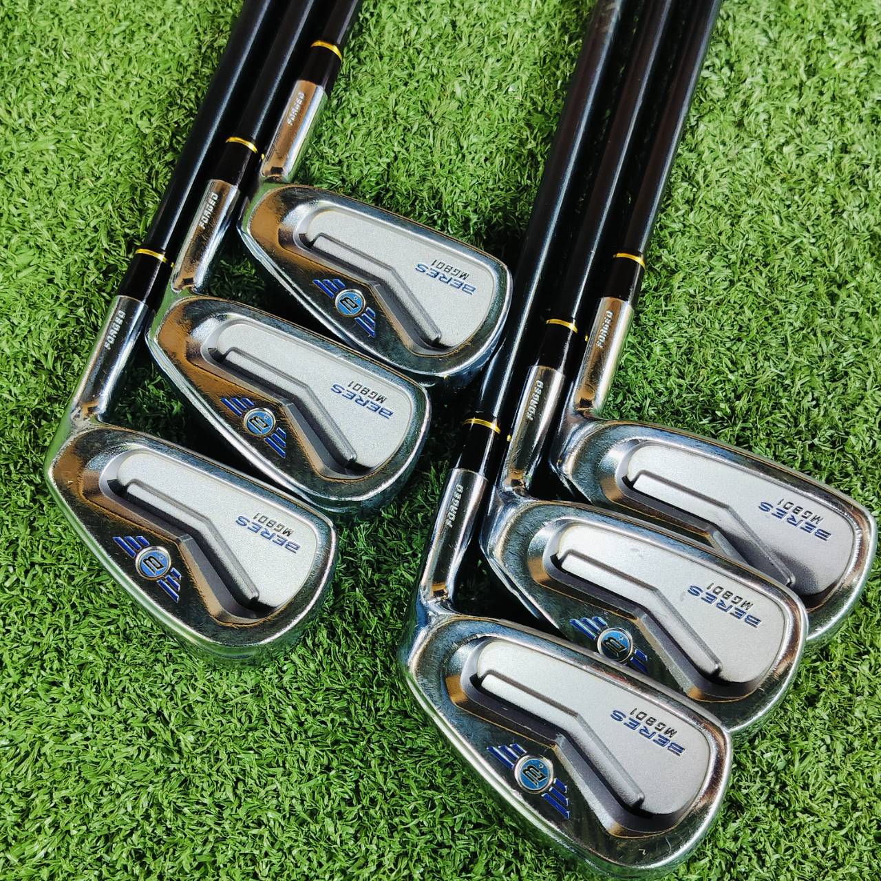 ชุดเหล็ก HONMA BERES MG801 ตัว FORGED ของ BERES จะดีกว่า รุ่นทั่วไปอย่างมาก ใส่เต็มทั้งคุณภาพ และการออกแบบให้ตีง่าย มี CAVITY โพรงลึก เพื่อการชดเชยสูงสุด ไม้กอล์ฟพรีเมี่ยมญี่ปุ่นมือสอง ของแท้ By NakaraLuxurious