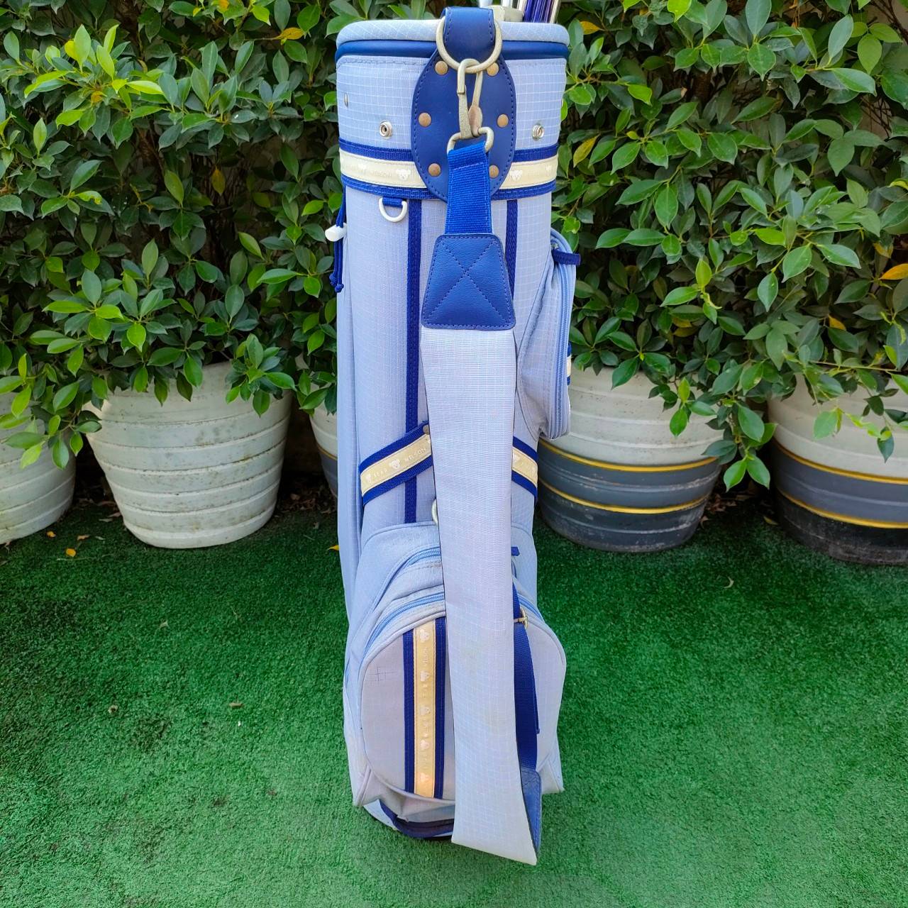 FULLSET LAROUGE FORGED ทั้งชุดประกอบด้วย หัวไม้ 1 ,4 ,7 ก้าน LAROUGE FLEX SR