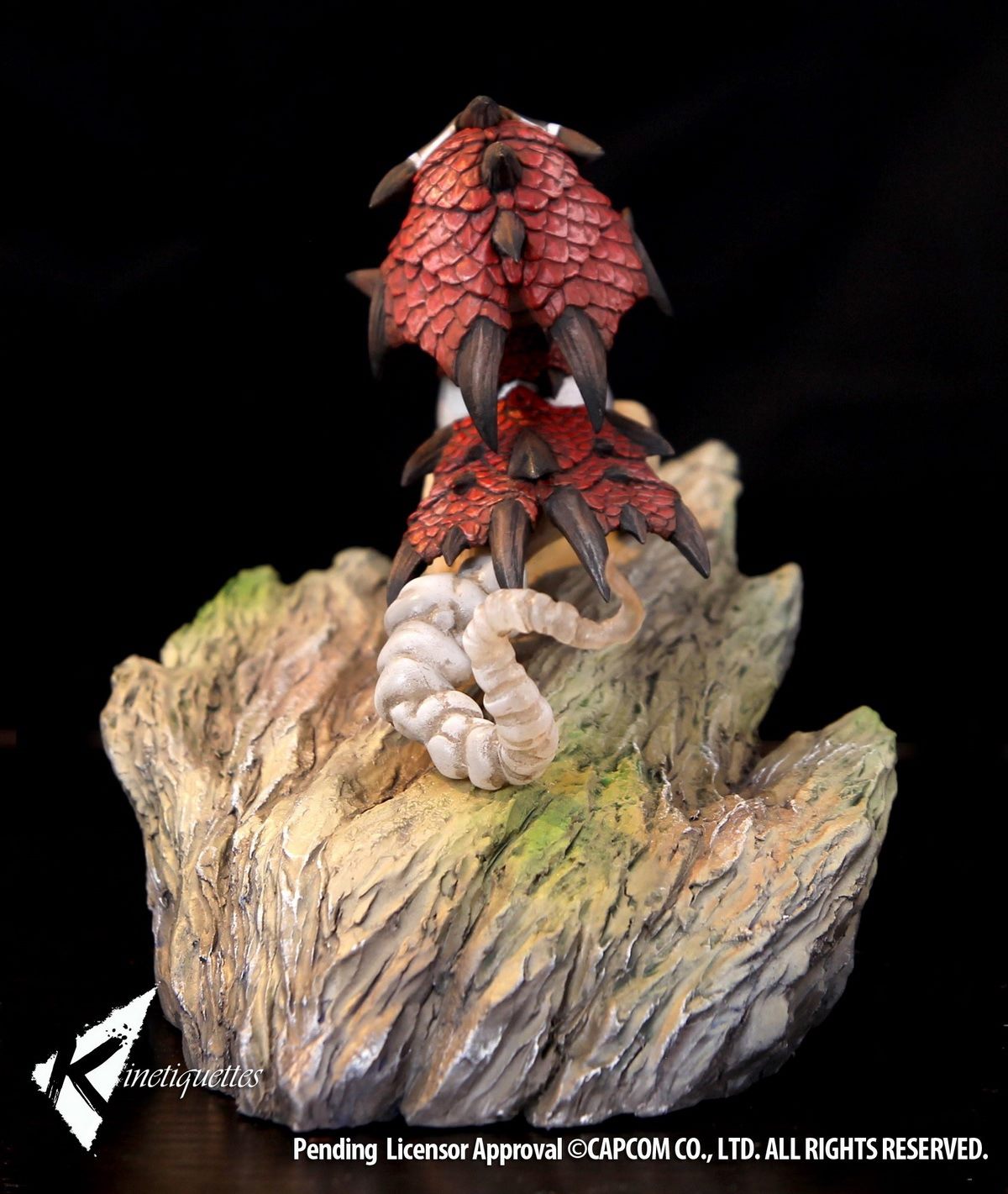 [สั่งจอง]Kinetiquettes 1/10 scale : RATHALOS - THE KING OF THE SKIES