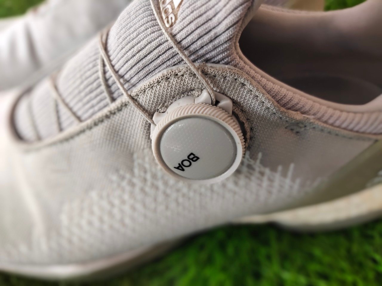 รองเท้า Adidas BOA มือสอง