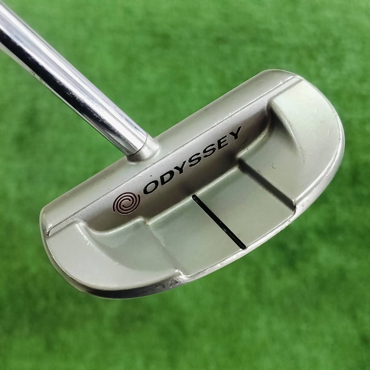 PUTTER ODYSSEY WHITE HOT #5 เป็นก้านแบบ CENTER ยาว 34 นิ้ว สภาพสวยเดิมๆเลยค่ะ ไม้กอล์ฟพรีเมี่ยมมือสอง ของแท้ By NakaraLuxurious