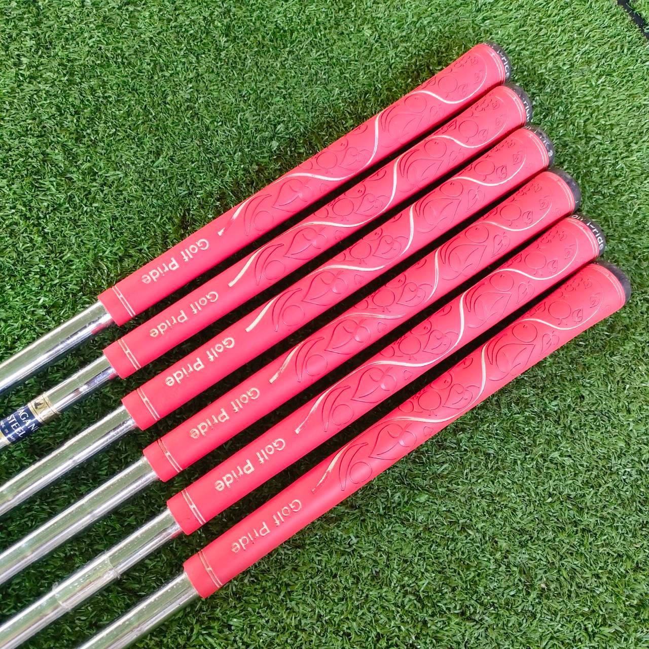 *ไม่มีเหล็ก 9* ชุดเหล็ก MIZUNO JPX E300 มีเหล็ก 4-8 เเละ PW *ไม่มีเหล็ก 9* ก้าน N.S.PRO 950 GH FLEX S เหล็ก FORGED DEEP CAVITY เป็นเหล็ก FORGED สุดพรีเมี่ยม ไม้กอล์ฟพรีเมี่ยมของแท้ By NakaraLuxurious