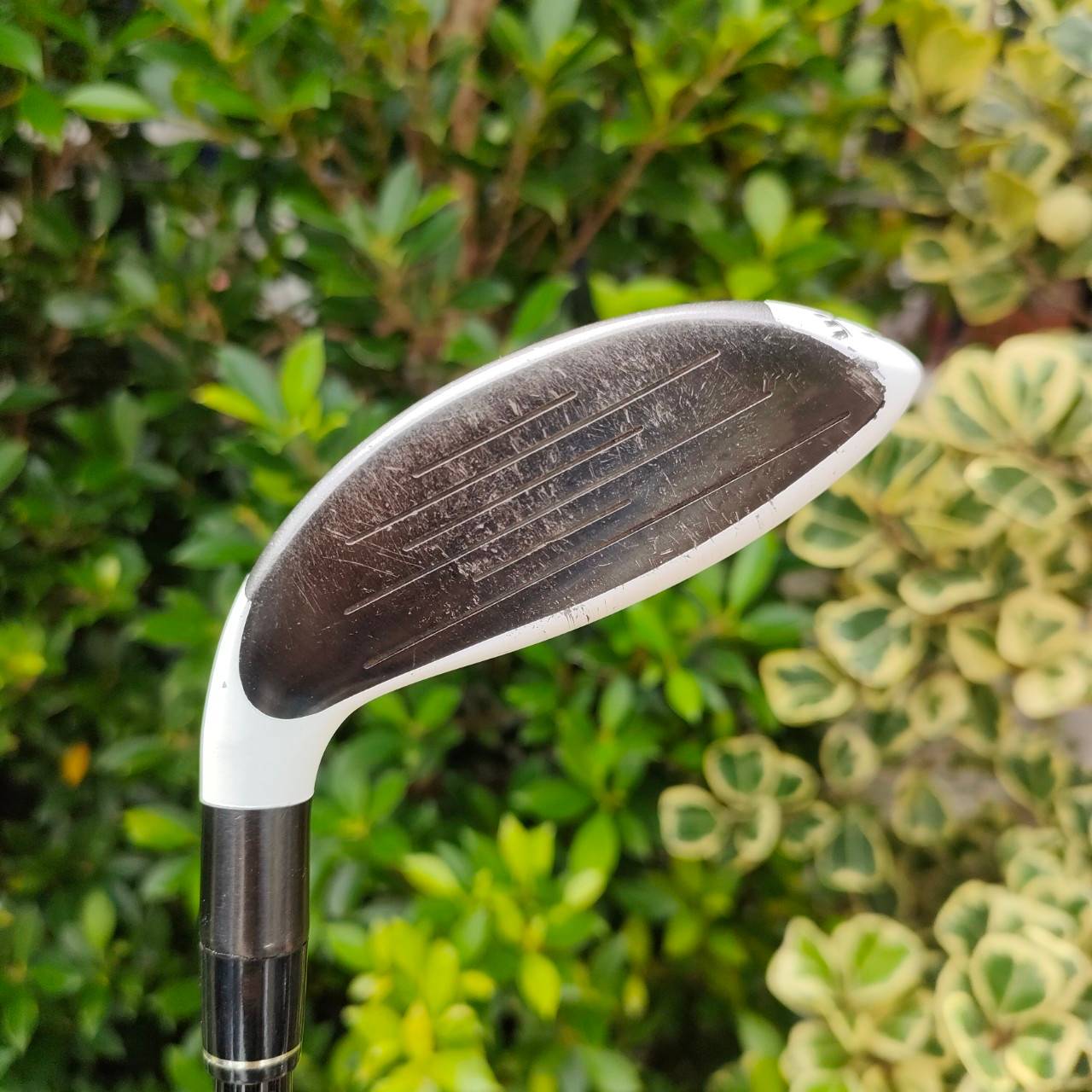 HYBRID 3 TAYLORMADE BURNER SUPERFAST 2.0 องศา 18 ก้าน SUPERFAST FLEX S หัวลักษณะส่งสามเหลี่ยมมนๆ ยื่นออกด้านหลังทำให้ตีง่าย ตีไกล ตีพุ่งสุดๆ ดีมากๆครับ
