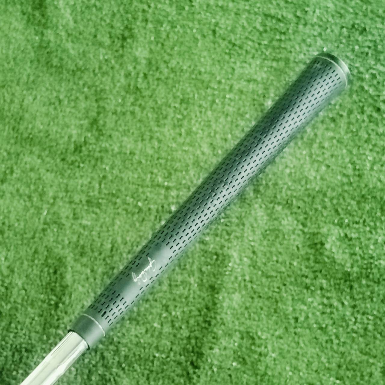 ลดพิเศษ!!! เหล็ก 9 V SERIES ตีดีมากๆ ก้านเหล็ก TRUE TEMPER FLEX R เข้าบอลแน่น นุ่ม และสปินดีมากๆ ไม้กอล์ฟพรีเมี่ยมมือสอง ของแท้ By NakaraLuxurious