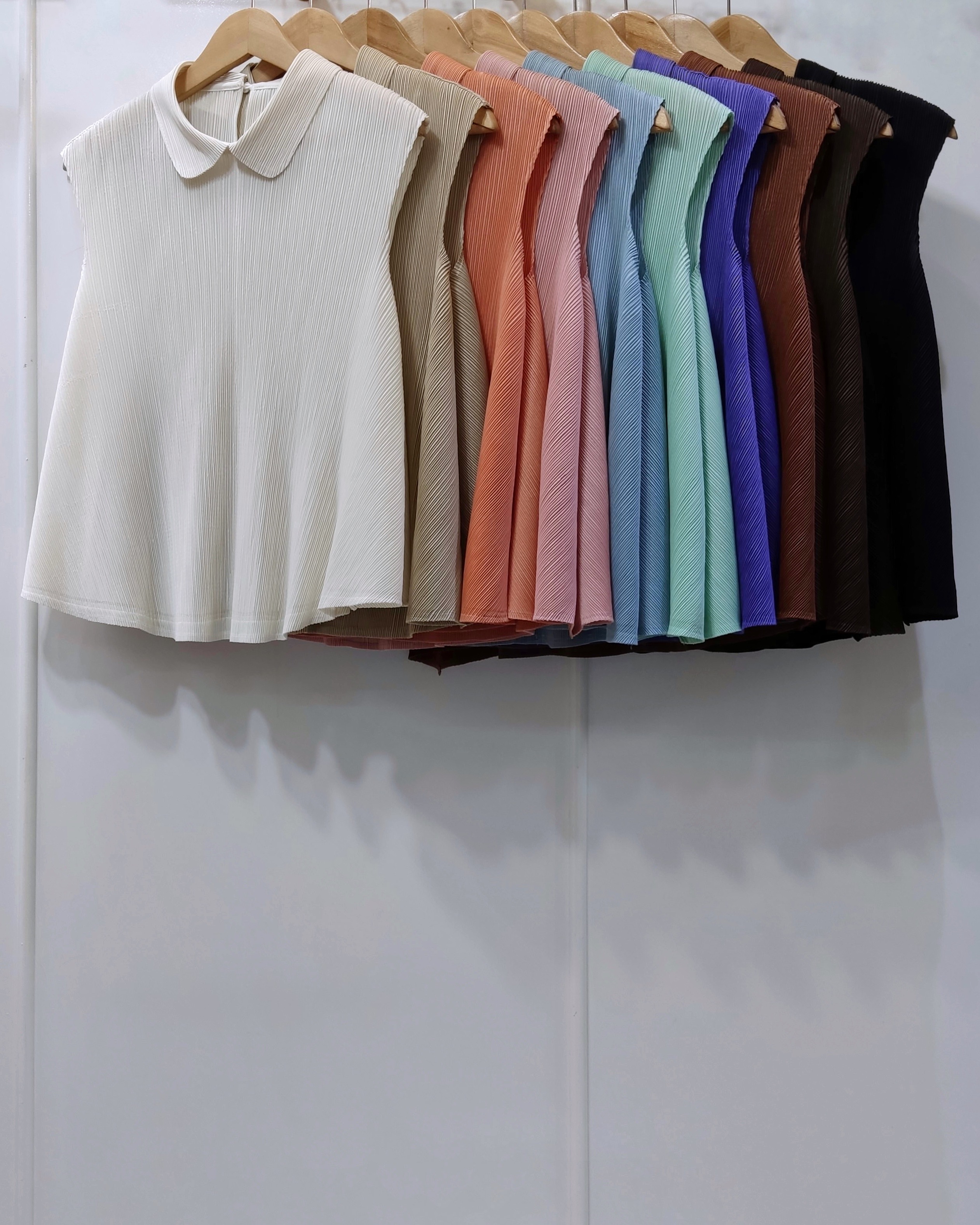 2MUAY รุ่น GJO11530 เสื้ออัดพลีท PETER PAN COLLAR PLEATED TOP 10 สี FREE SIZE