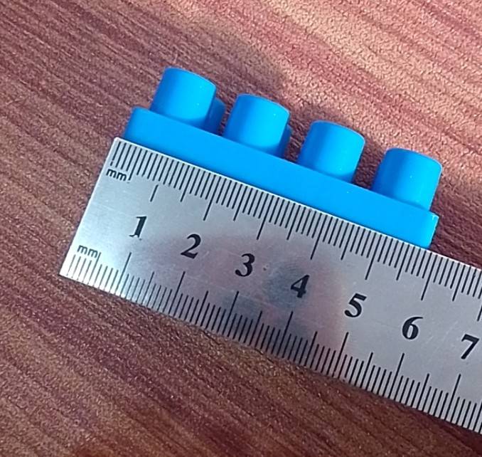 ชุดตัวต่อพลาสติกจำนวน 240 ชิ้น โลโก้เด็กอนุบาล พร้อมส่ง สื่อการสอนอนุบาล ฝึกกล้ามเนื้อมัดเล็ก ของเล่นเสริมพัฒนาการเด็ก