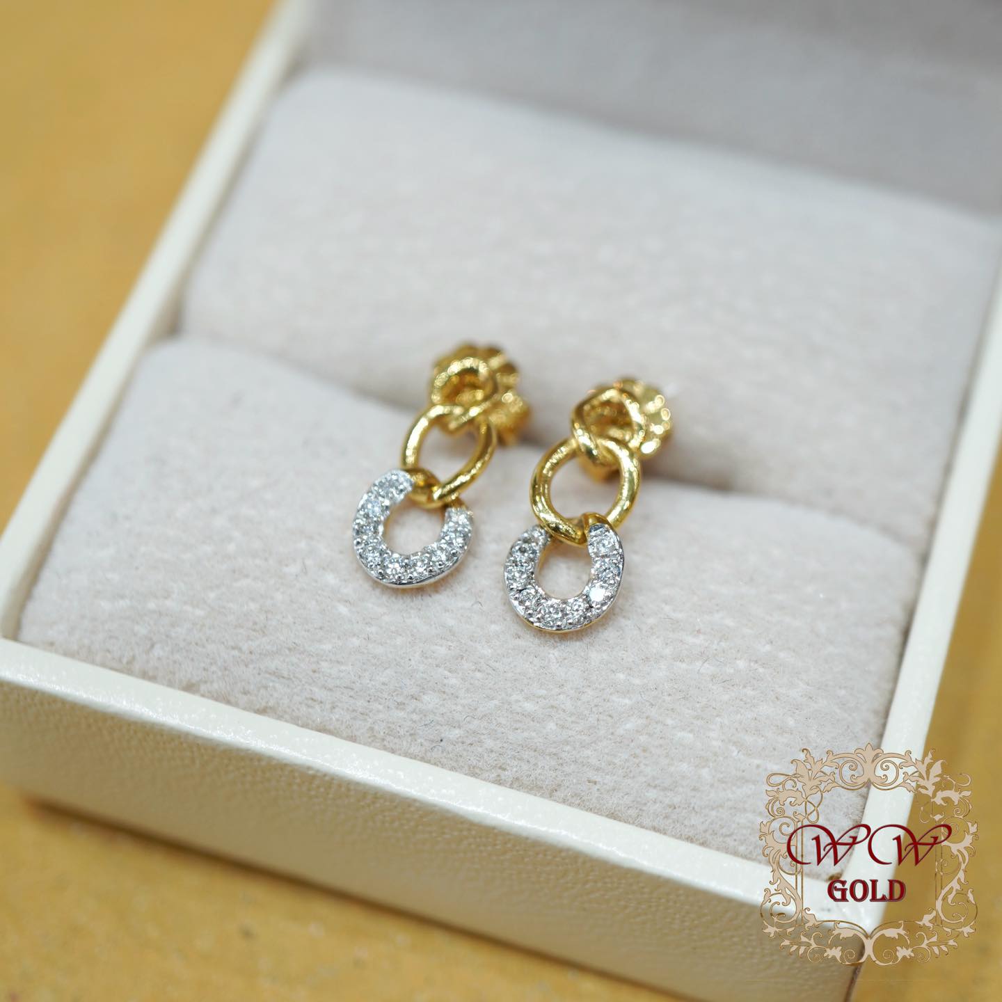 ต่างหูตุ้งติ้งโซ่