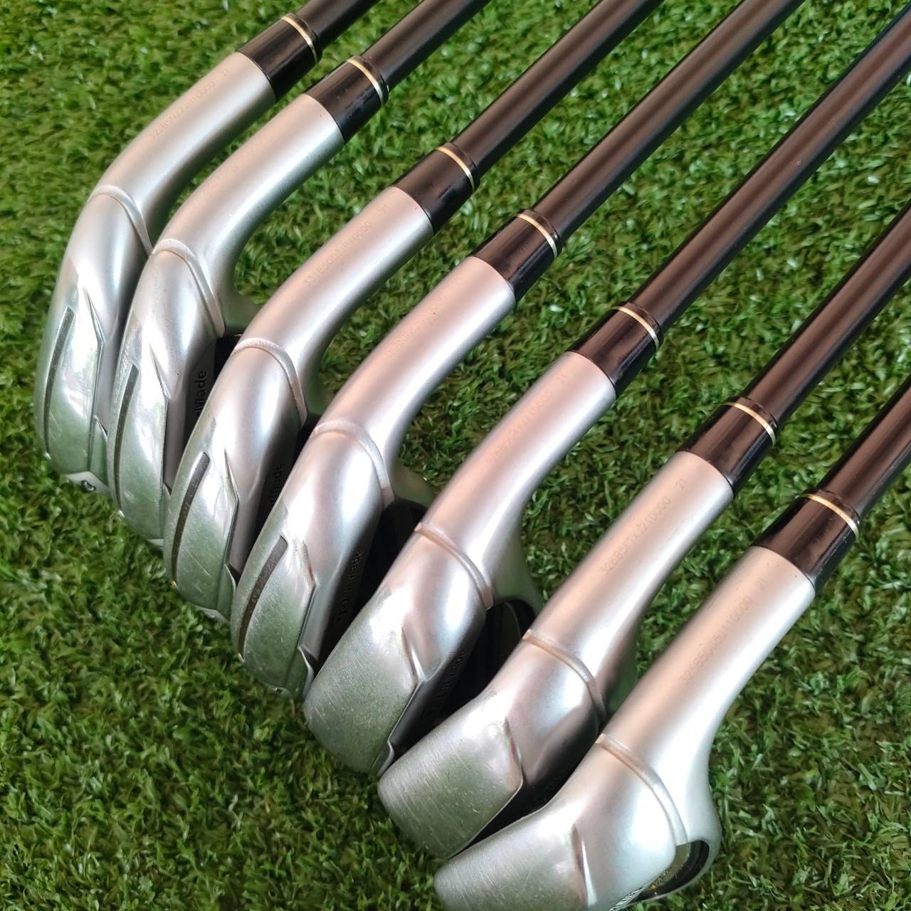 ชุดเหล็ก TAYLORMADE ROCKETBLADEZ มีเหล็ก 4-9 เเละ PW ก้าน ROCKETFUEL FLEX R ด้วย Speed Pocket ใหม่ ที่เพิ่มความเร็วและระยะ ของลูกกอล์ฟ!!! ไม้กอล์ฟมือสอง ของแท้ BY NakaraLuxurious