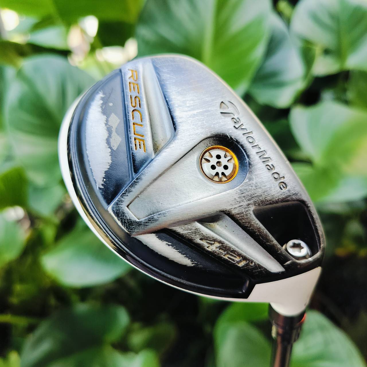 UT4 Taylormade RESCUE องศา 21 ก้าน FUJIKURA FLEX S ตัวนี้ตีดีอันดับต้นๆของ RESCUE เพราะหน้ากว้างตีงโดนง่ายมาก ไม้กอล์ฟพรีเมี่ยมมือสอง ของแท้ By NakaraLuxurious