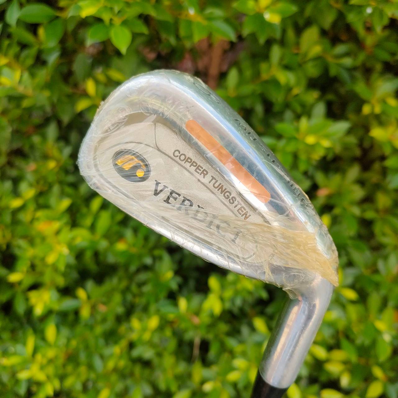 ชุดเหล็ก MITSUSHIBA ของใหม่!! ใช้วัสดุพรีเมี่ยม COPPER TUNGSTEN มีเหล็ก 3-9 เเละ PW SW ก้าน VERDICT FLEX R วัสดุพรีเมี่ยม COPPER TUNGSTEN ในการถ่วงน้ำหนัก ทำให้ดึงจุด CG วางไว้ในจุดที่ดีมาก ตีง่าย ตรง ไกล!! มือหนึ่ง ของแท้ BY NakaraLuxurious