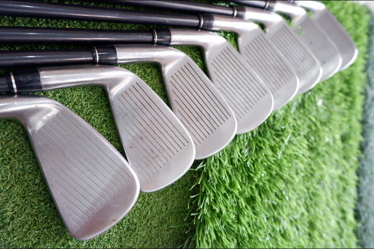 IRON SET Taylormade 320