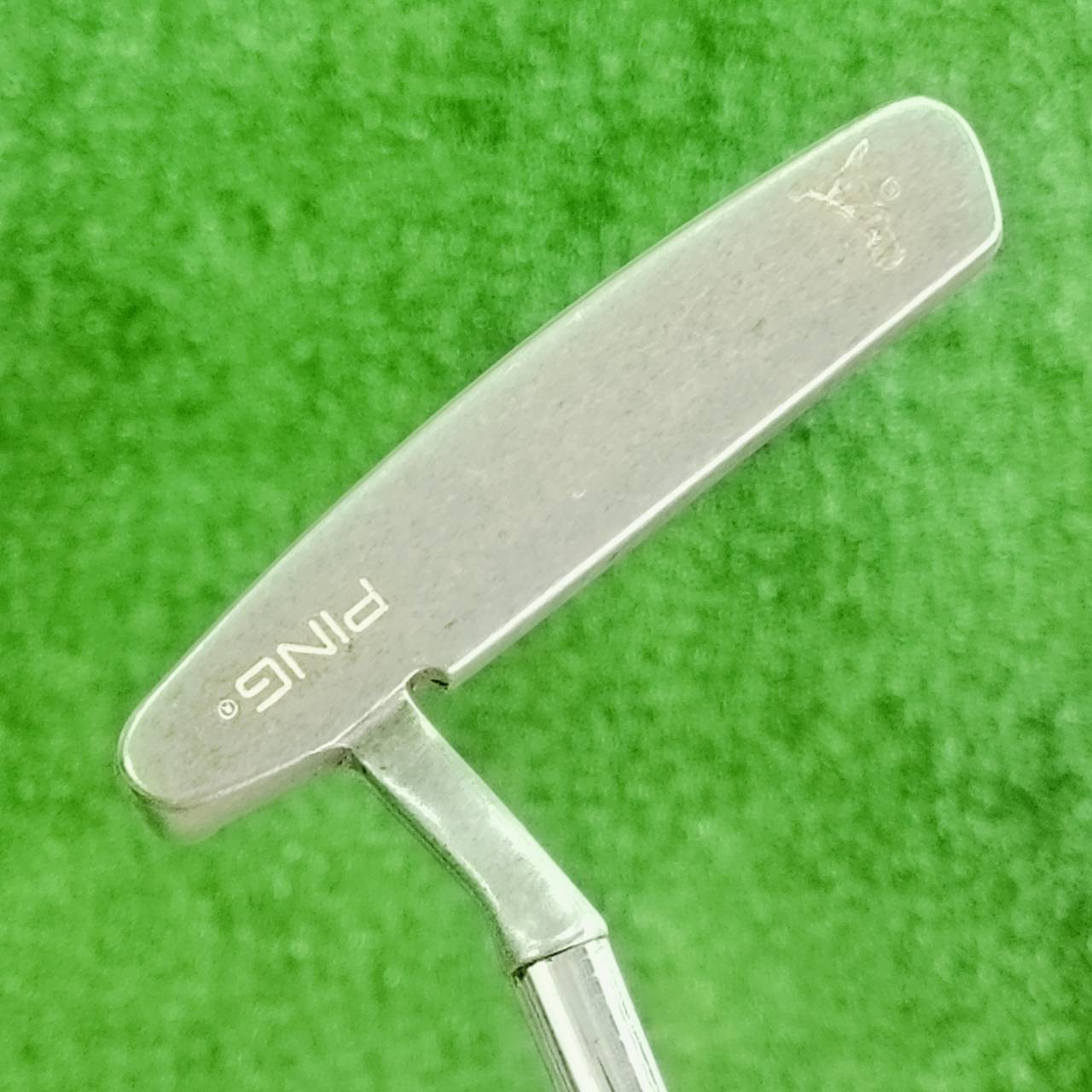 PUTTER PING ANSER 4 ความยาว 35 นิ้ว พัตต์นิ่งมาก ANSER4 เป็นตัวที่สมบูรณ์ที่สุด ในซีรี่นี้และเป็นรุ่นยอดนิยมที่สุดเช่นกัน ไม้กอล์ฟพรีเมี่ยมมือสอง ของแท้ By NakaraLuxurious