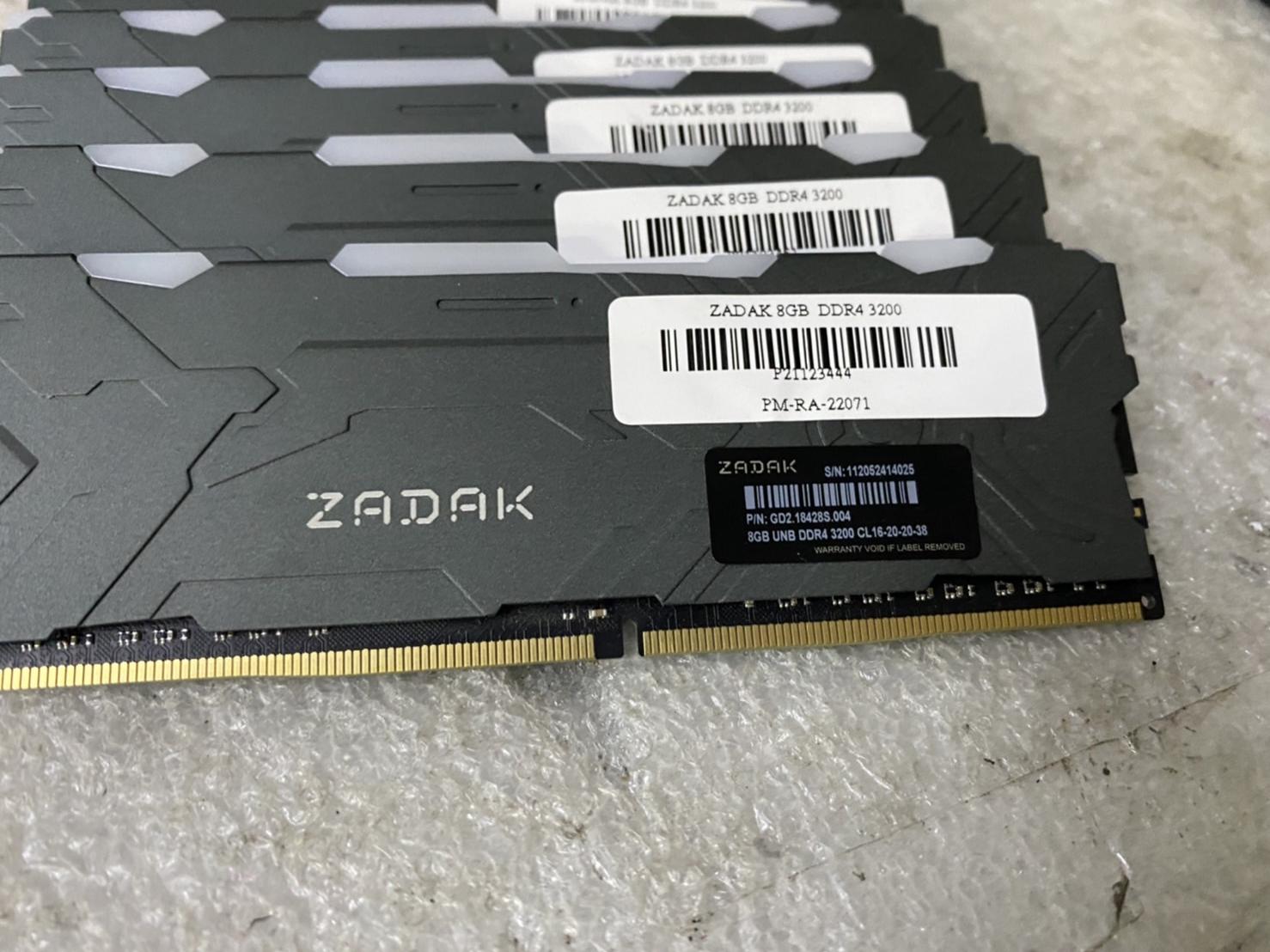 ZADAK MOAB RGB 16GB (8GBx2) DDR4/3200 RAM PC
