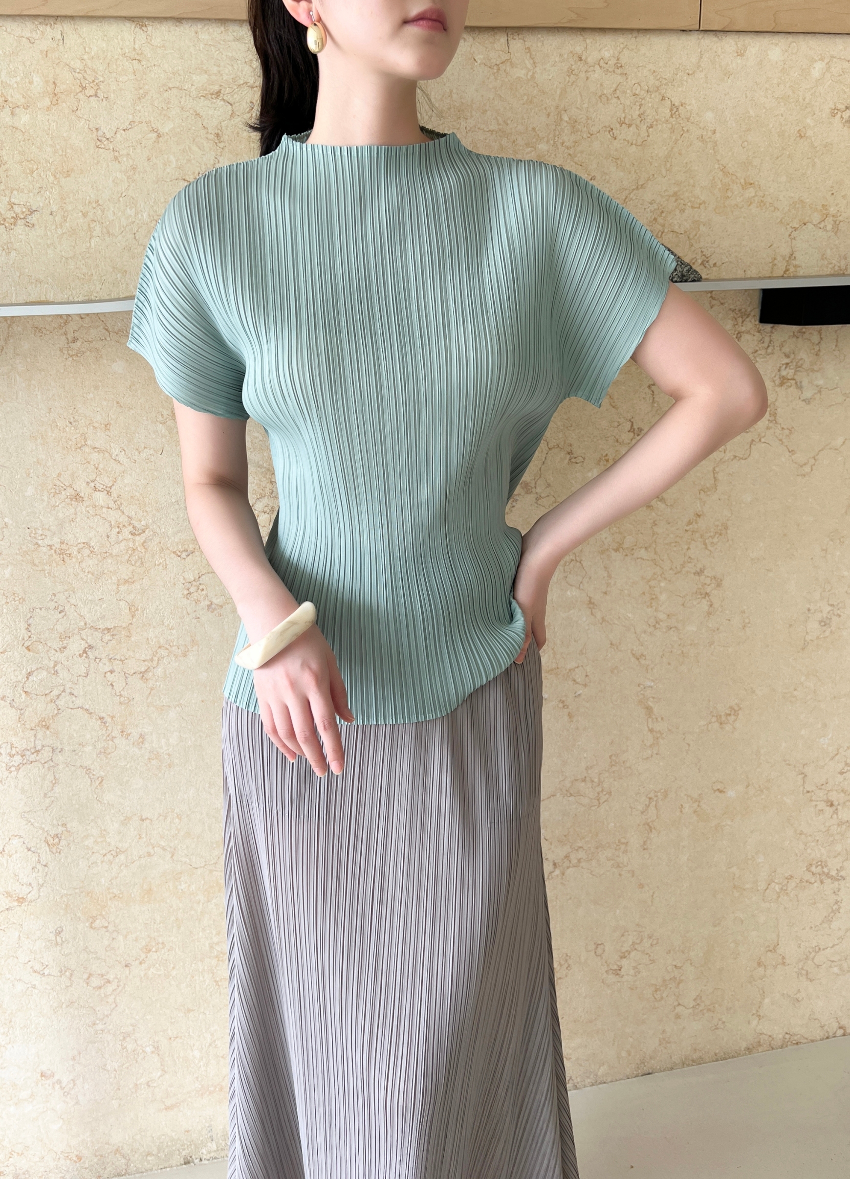2MUAY รุ่น GJO1616 เสื้อพลีทคุณภาพ HIGH NECK SHORT SLEEVE PLEATED TOP 15 สี FREE SIZE