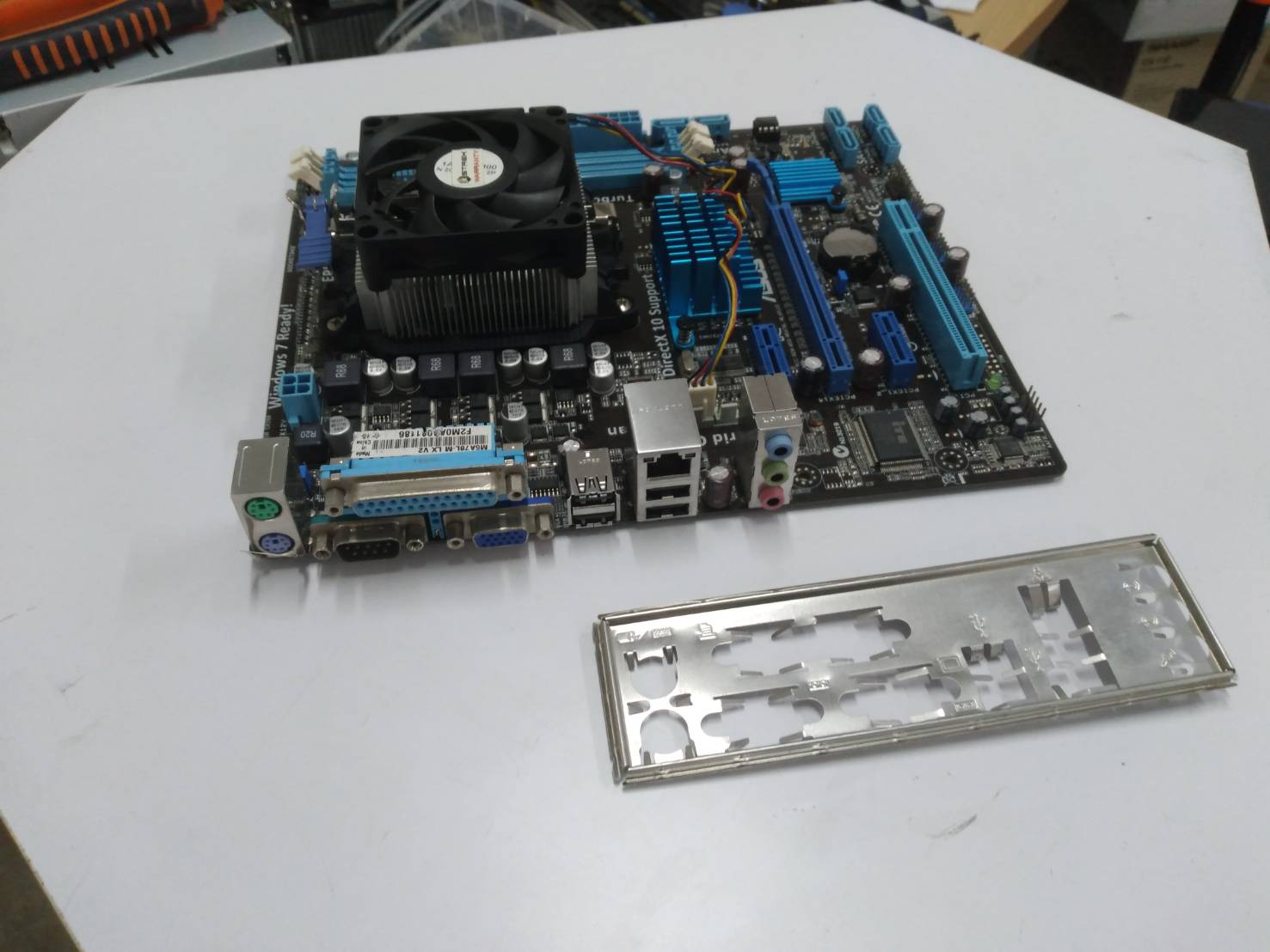ASUS M5A78L-M LX V2 พร้อม cpu AMD X3 450 Processor