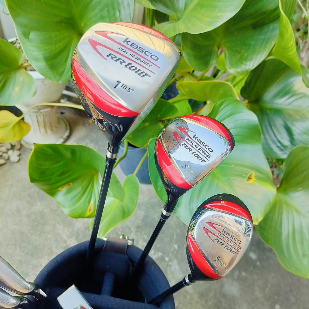 ไม้กอล์ฟครบชุด KASCO RR TOUR ครบชุดเดิมๆทุกอย่าง มี COVER หัวไม้ และ COVER PUTTER พร้อมถุง KASCO เป็นชุดคุณภาพจากประเทศญี่ปุ่นวัสดุพรีเมี่ยม ไม้กอล์ฟพรีเมี่ยมมือสอง ของแท้ By NakaraLuxurious