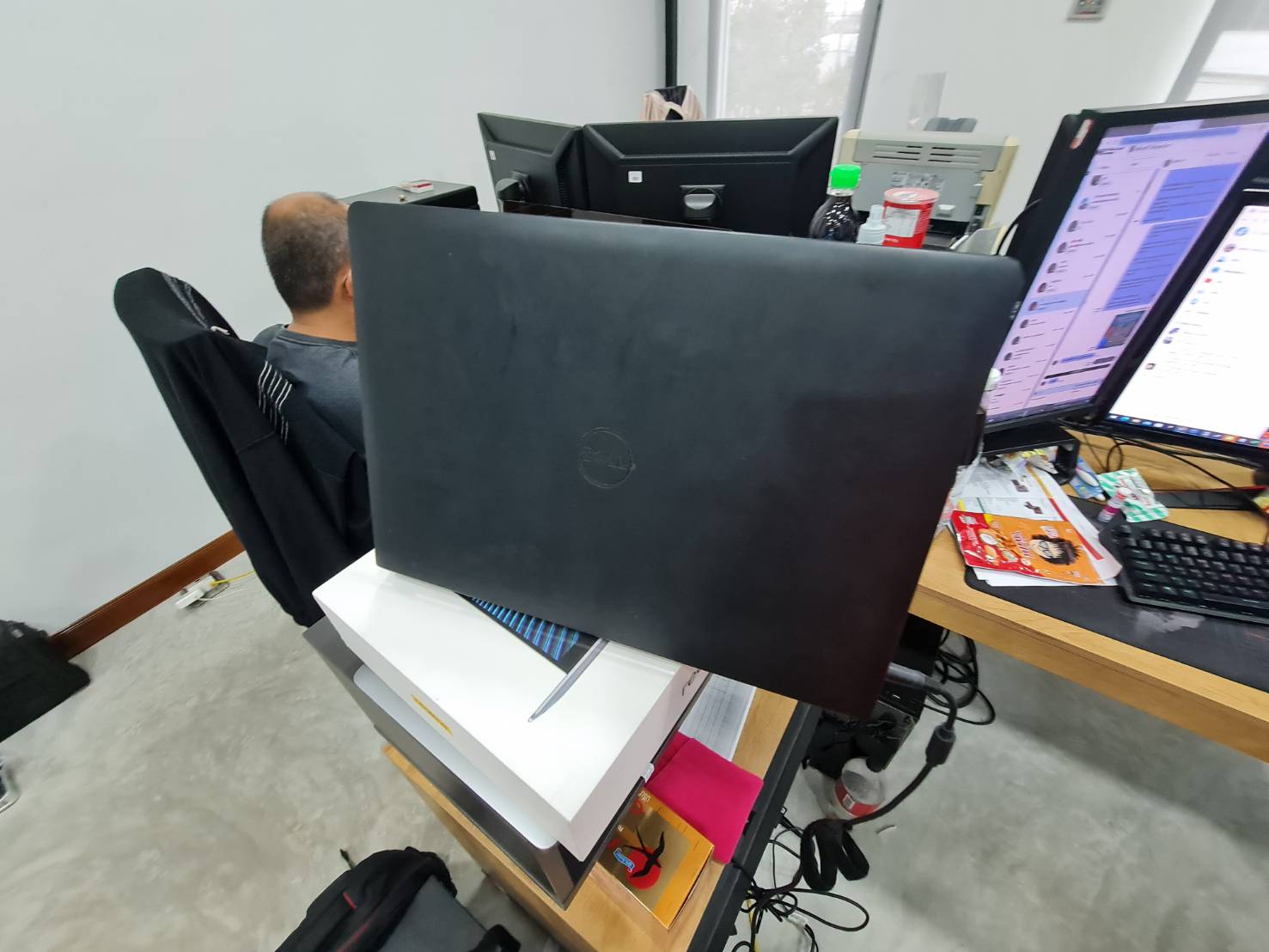 โน้ตบุ๊ค Notebook Dell Latitude 3470(i5-6200U/4GB/500GB)+Adapter+กระเป๋า จอมี Dead Pixel ตามรูป