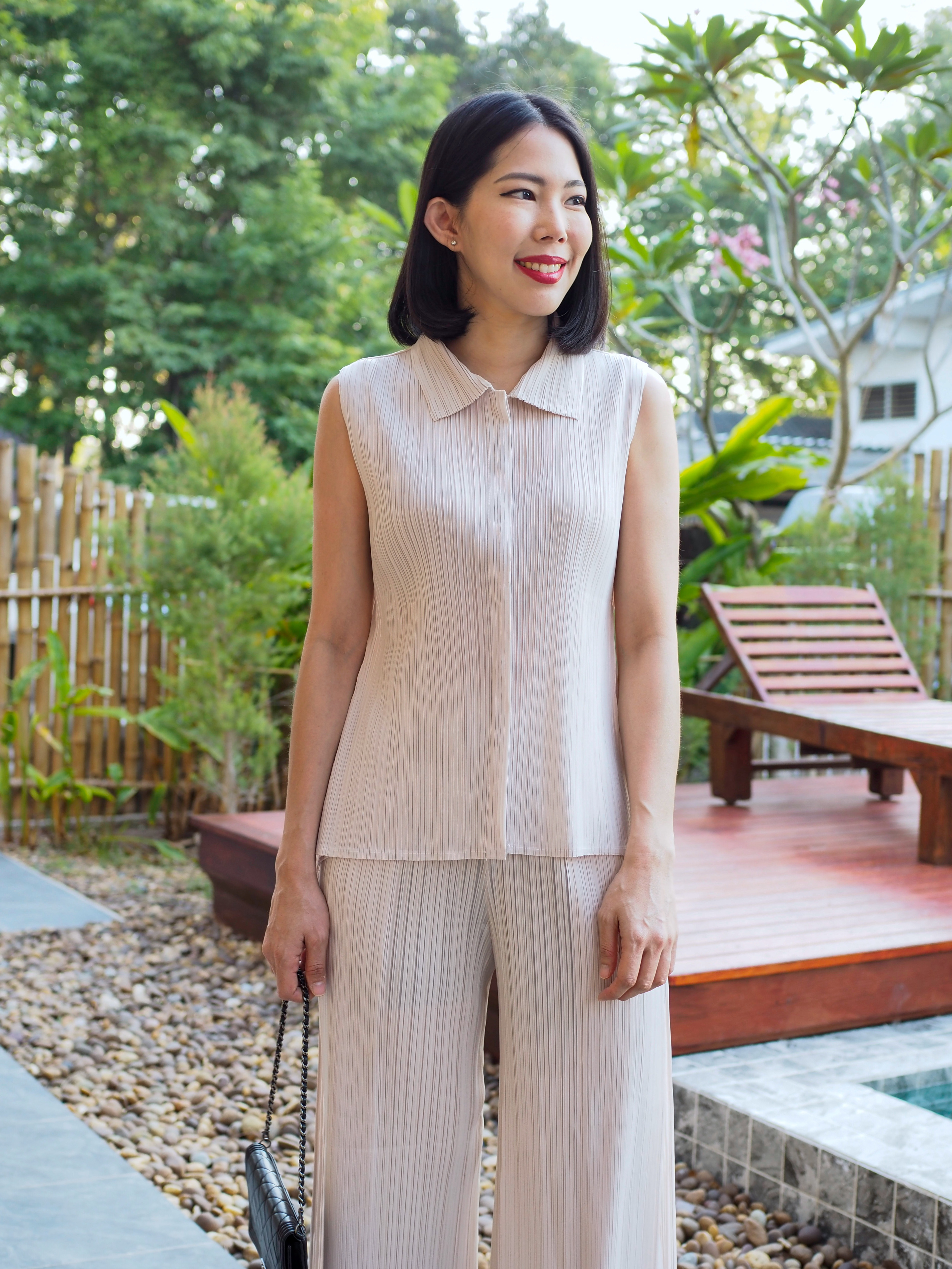 2MUAY รุ่น GJO11055-9 เสื้อพลีทคุณภาพ COLLAR BUTTON FRONT FLARE PLEATED TOP 6 สี FREE SIZE