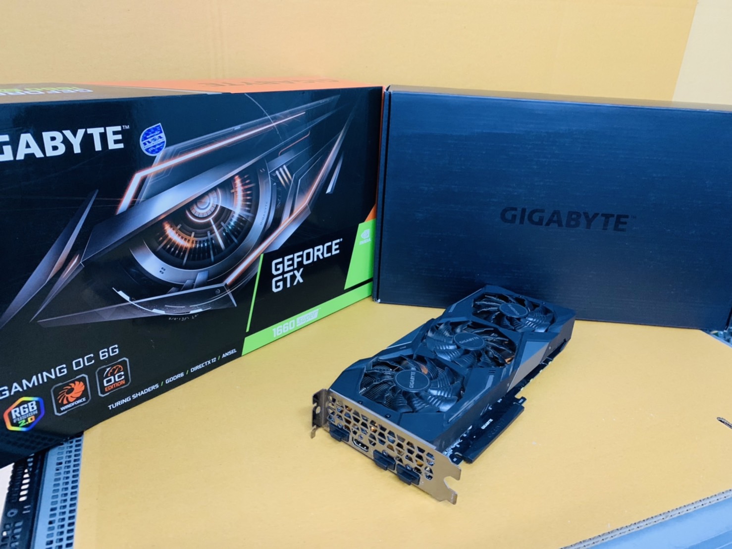 การ์ดจอ VGA GIGABYTE GEFORCE GTX 1660 SUPER OC - 6GB GDDR6