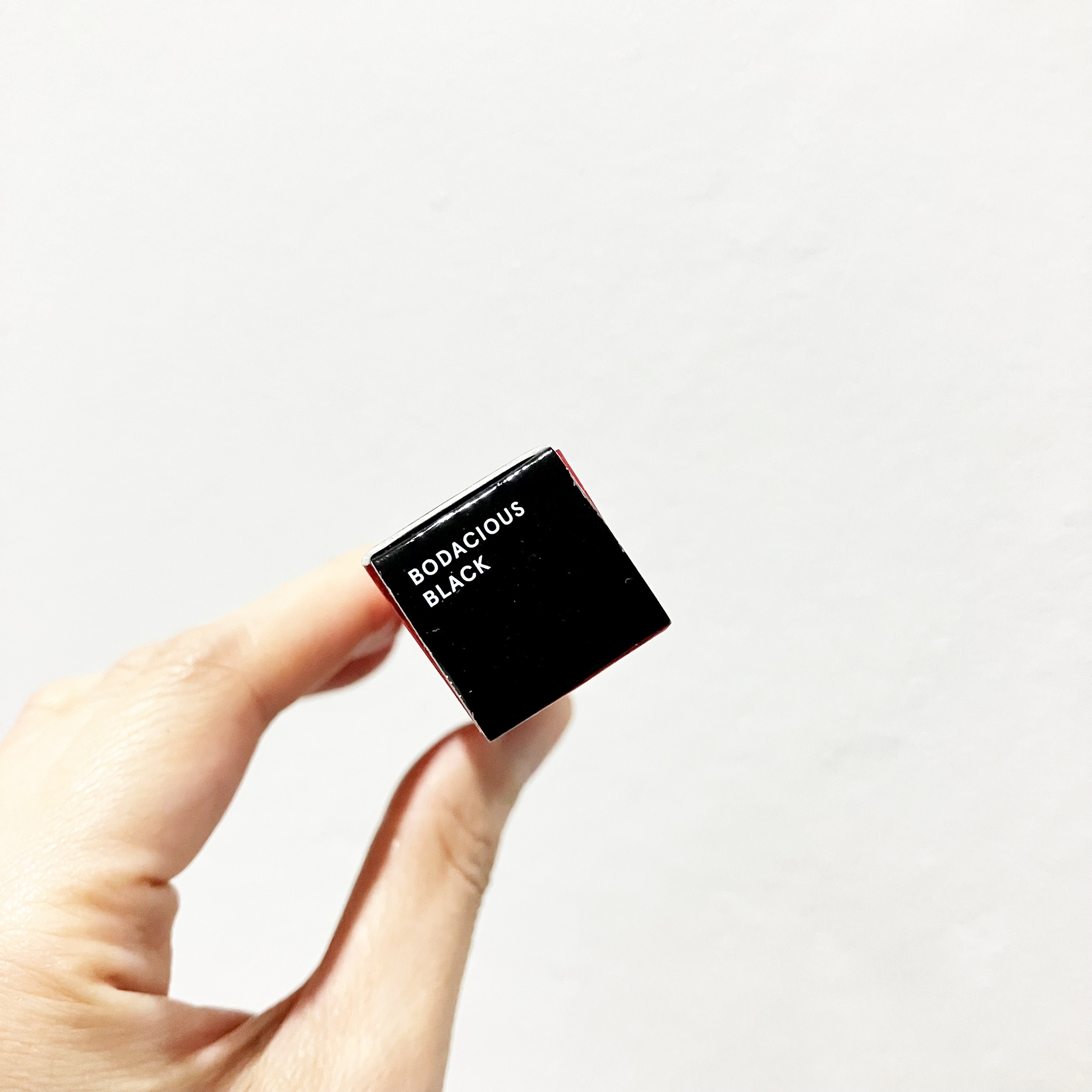 One/Size Fantasize Ultimate Lifting & Lengthening Mascara 5g - Bodacious Black มาสคาร่า